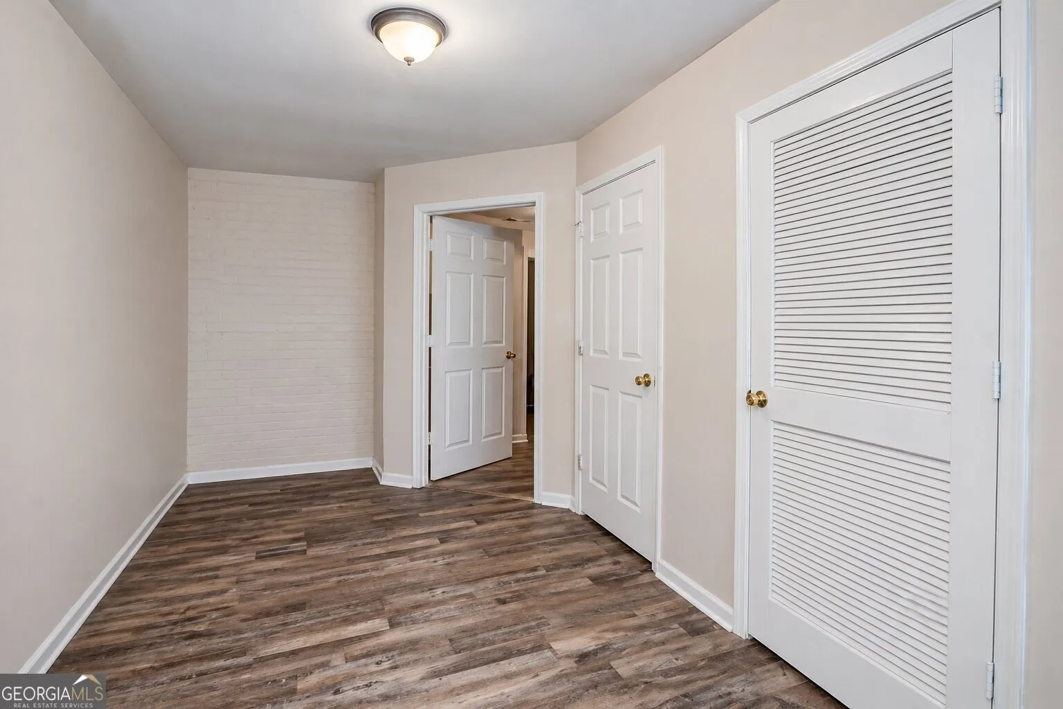 5160 Lakeview Pkwy — photo 12 of 40