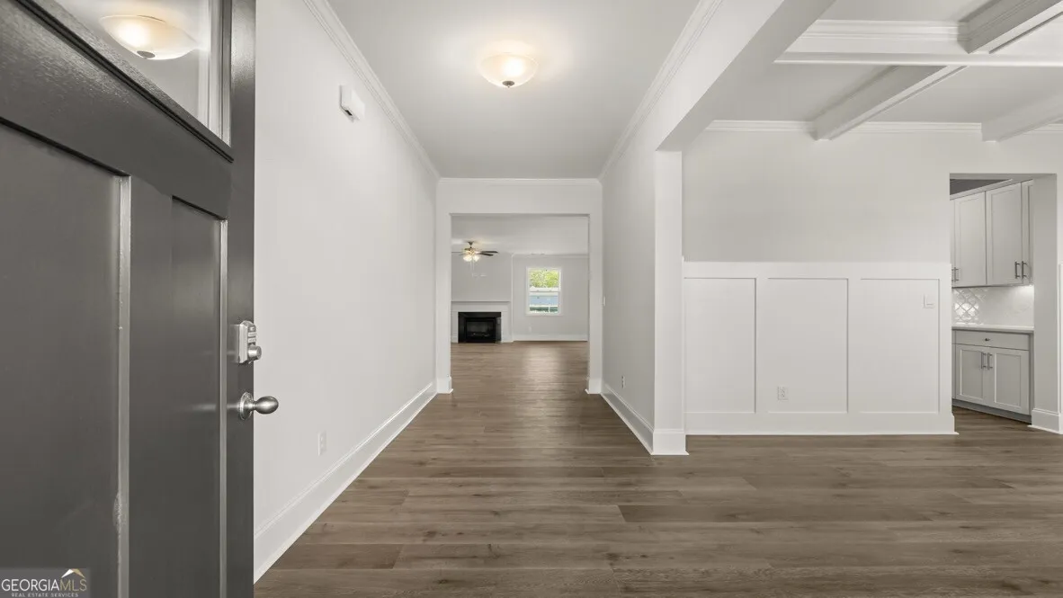 133 Parkview Dr — photo 2 of 31
