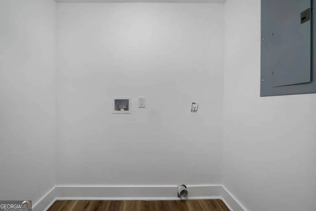 6488 Nebo Rd — photo 12 of 32