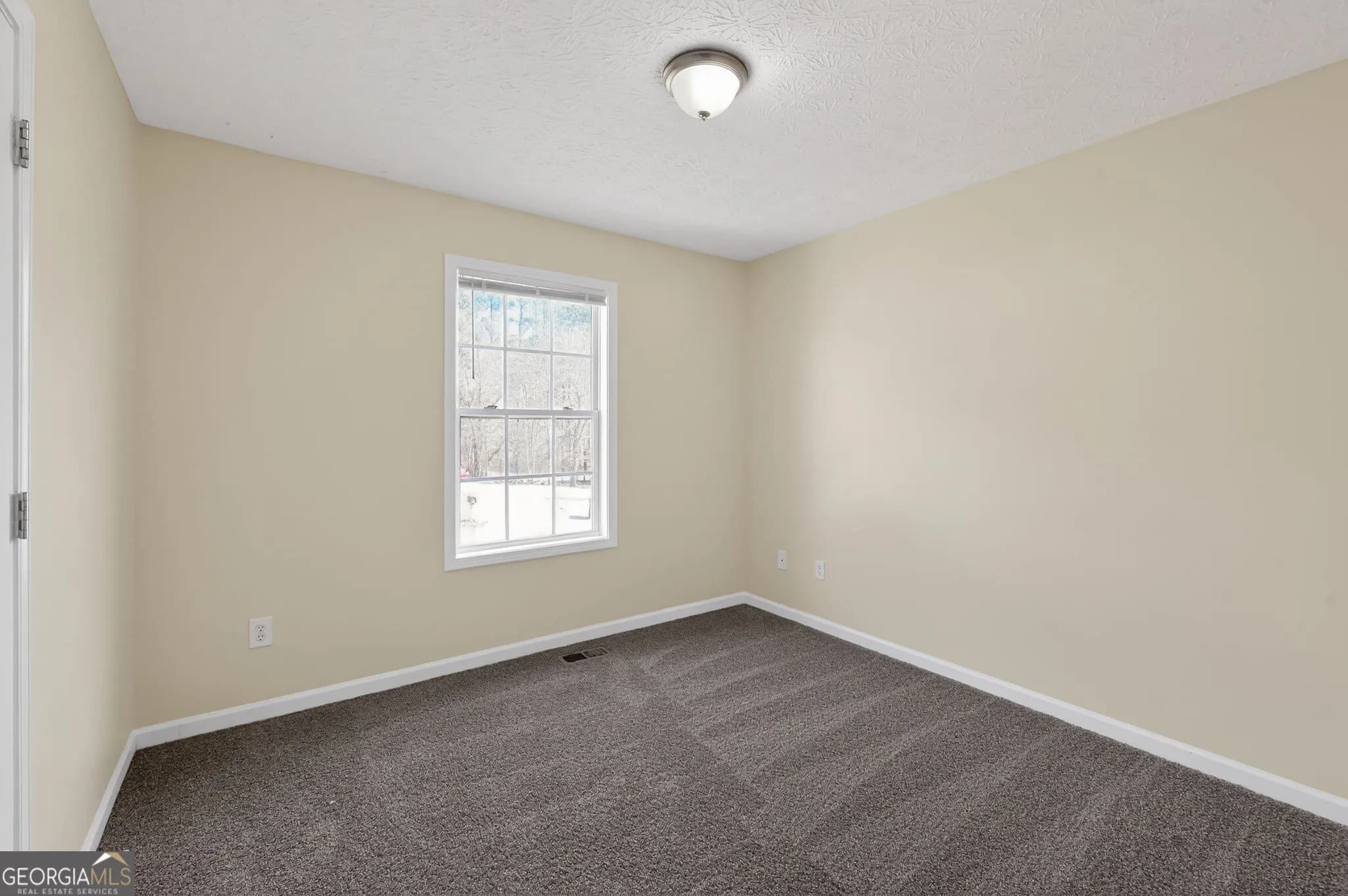 107 Chief Ct — photo 9 of 34