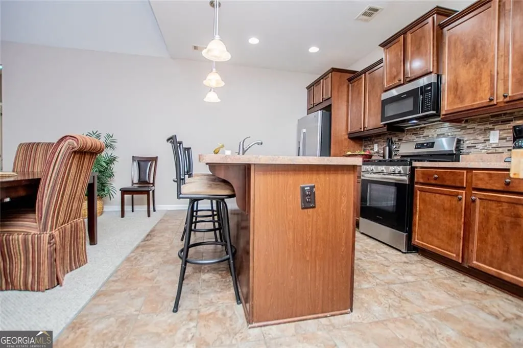 1604 Haven Cir — photo 10 of 75