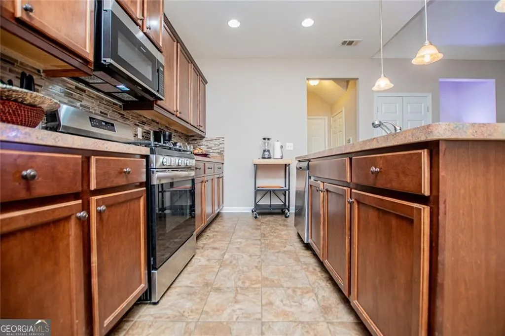 1604 Haven Cir — photo 12 of 75