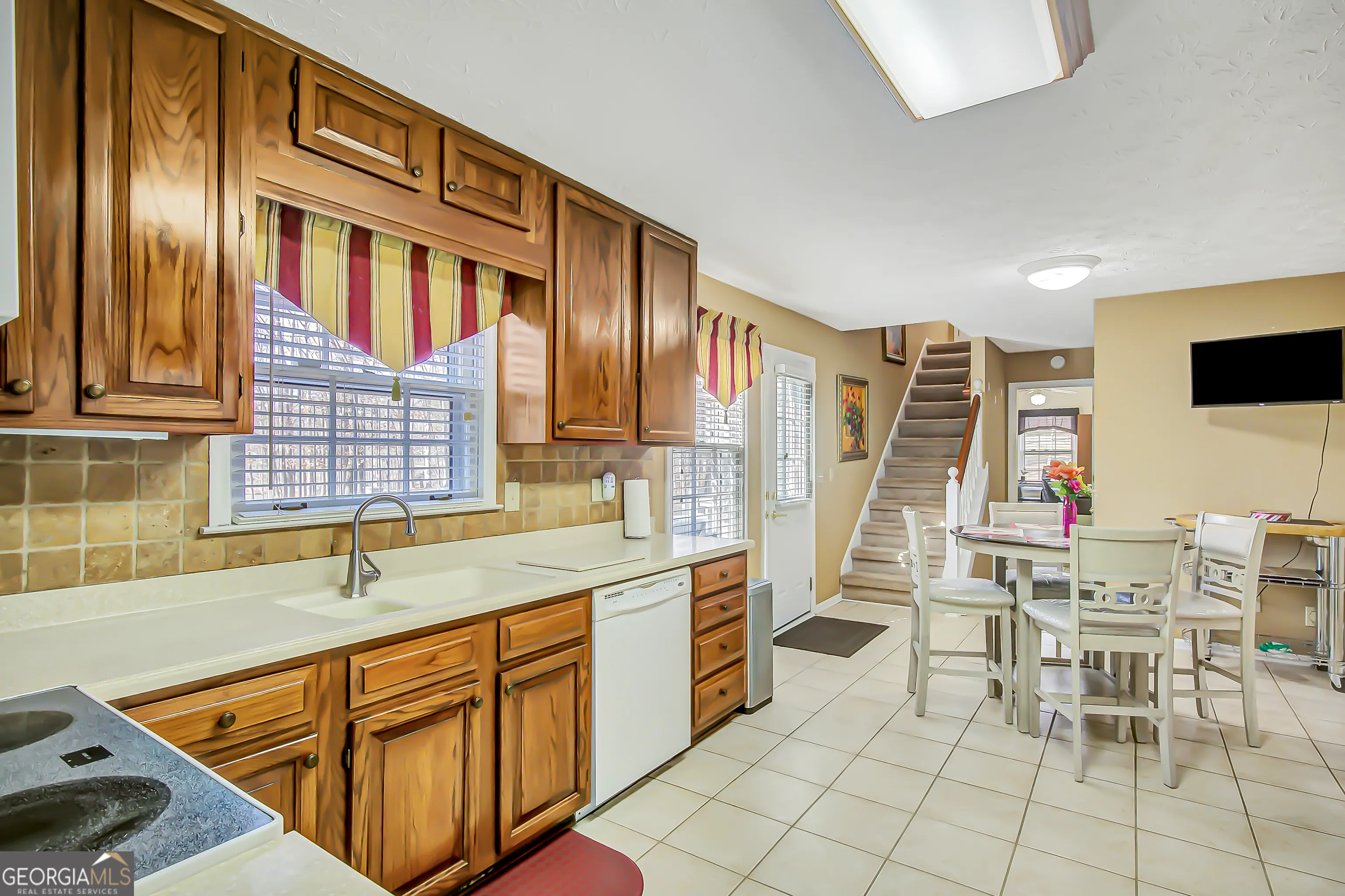6450 Lake Sara Glen Dr — photo 34 of 107