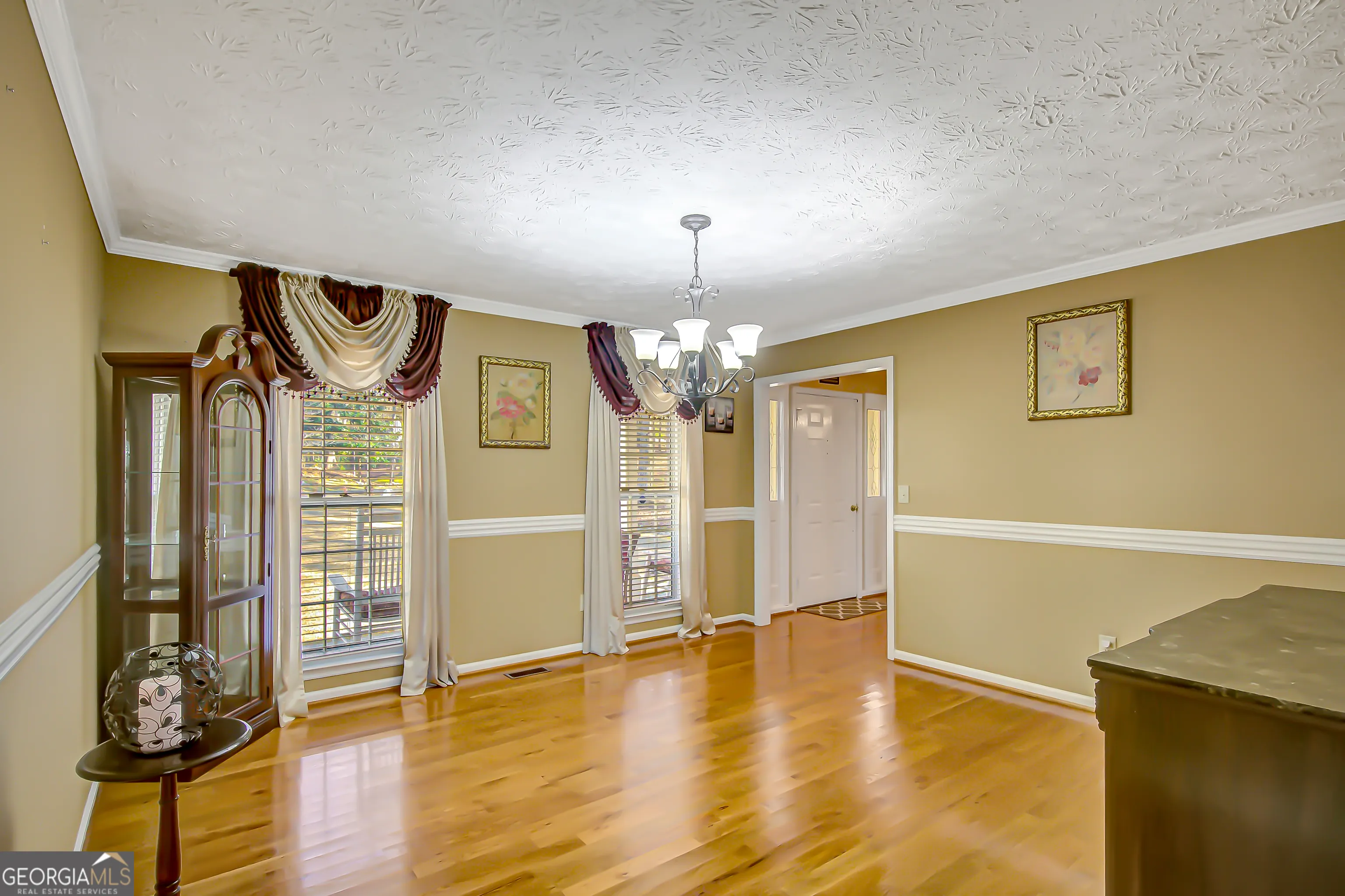 6450 Lake Sara Glen Dr — photo 14 of 107