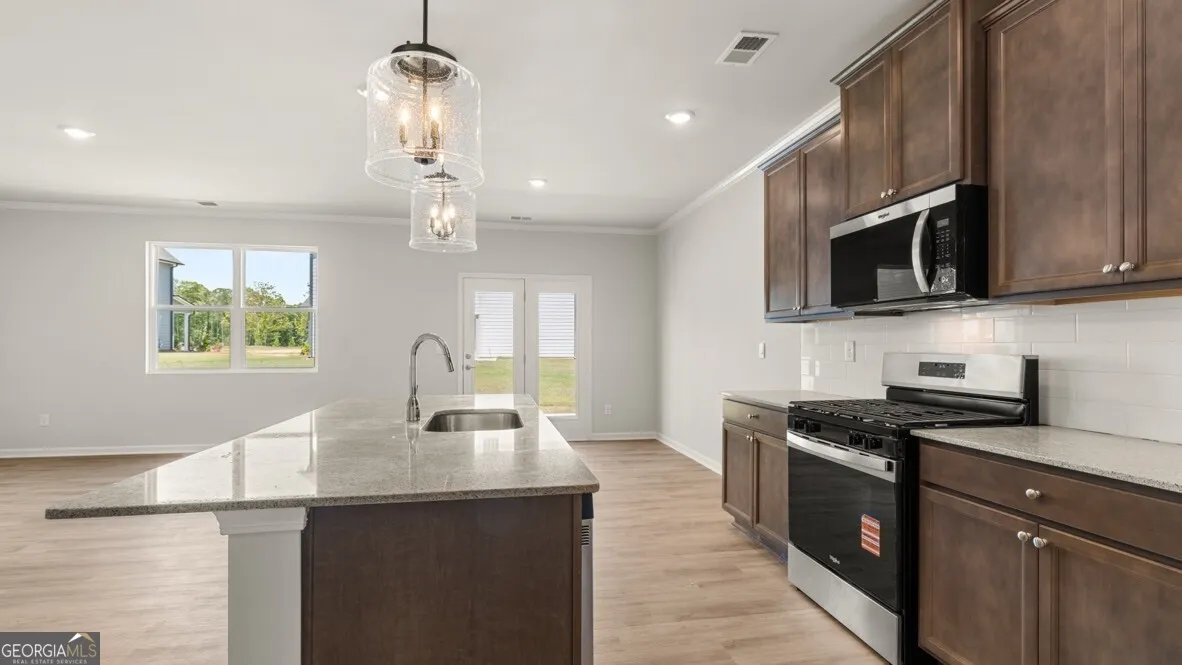 709 Anchor Ave — photo 33 of 35