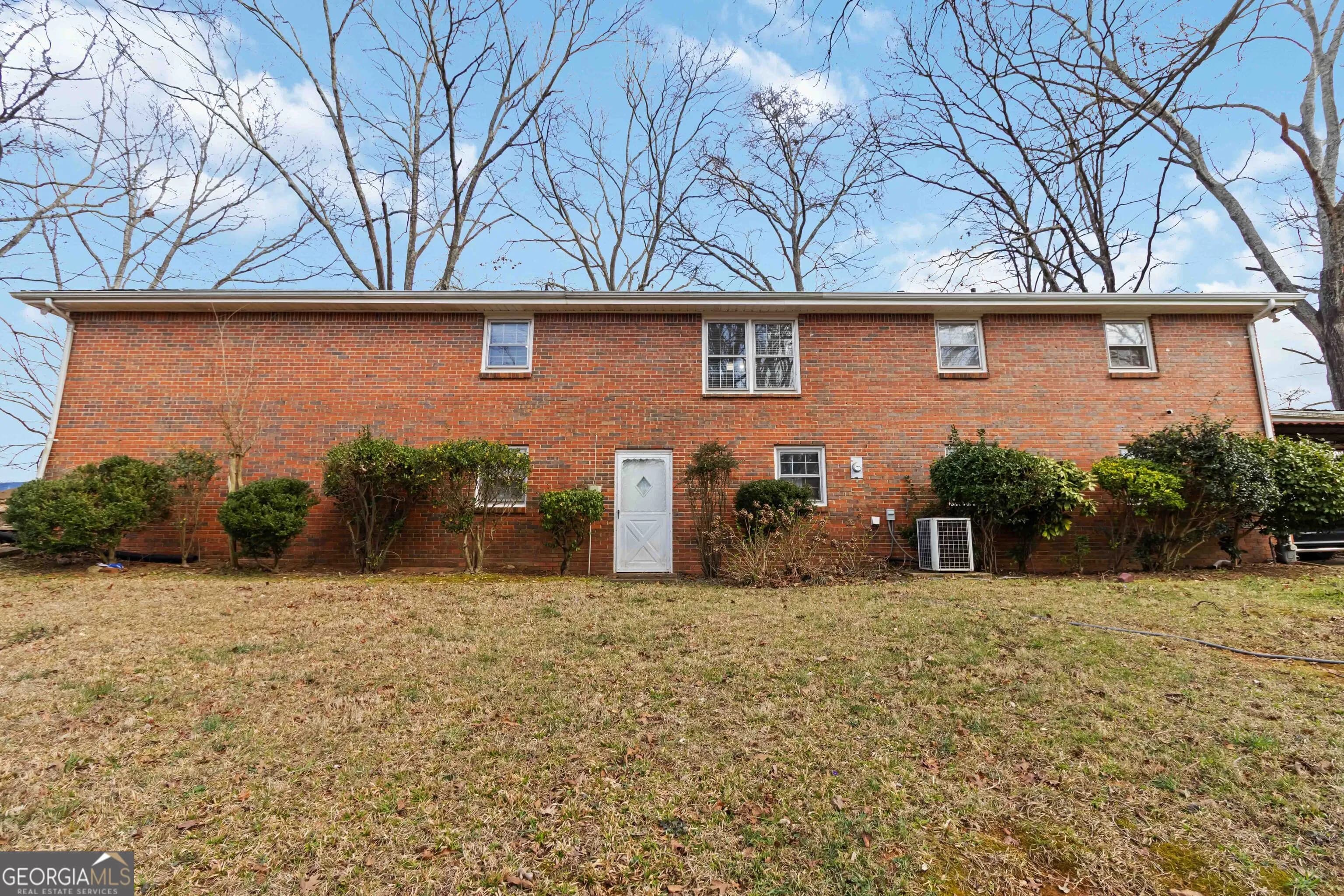 3829 Reynolds Rd — photo 9 of 23