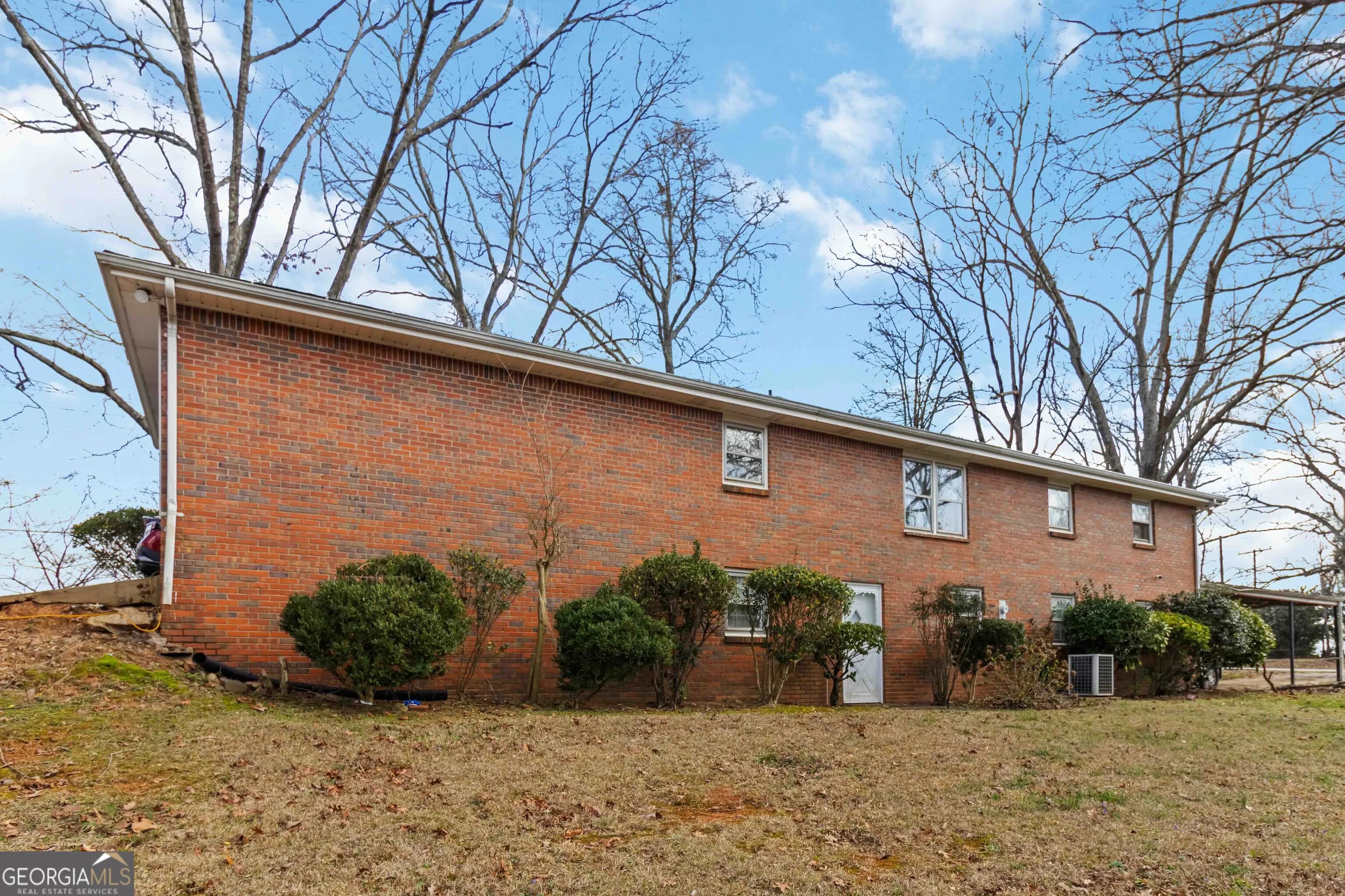 3829 Reynolds Rd — photo 10 of 23