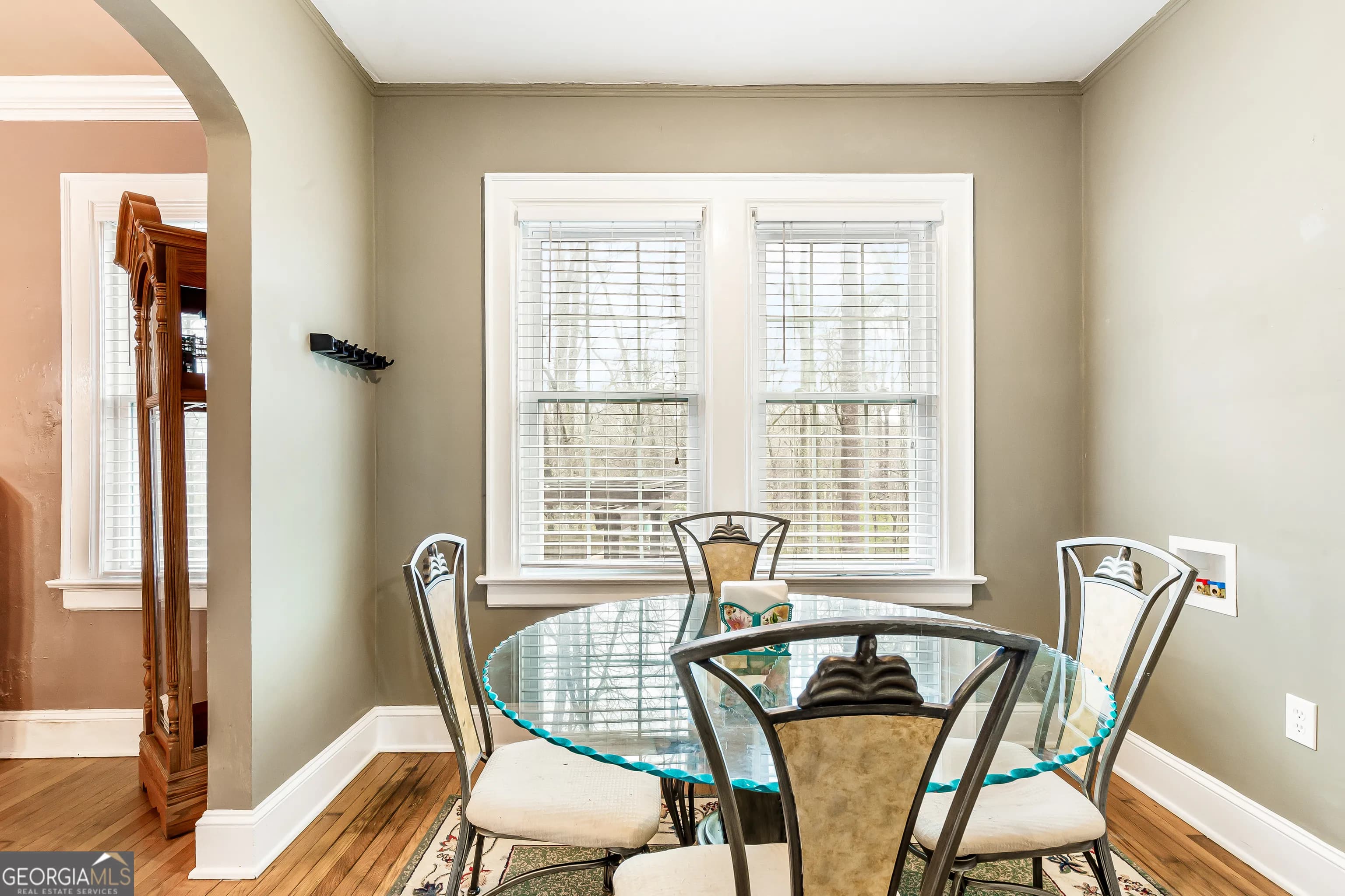 113 W Gordon St — photo 4 of 52