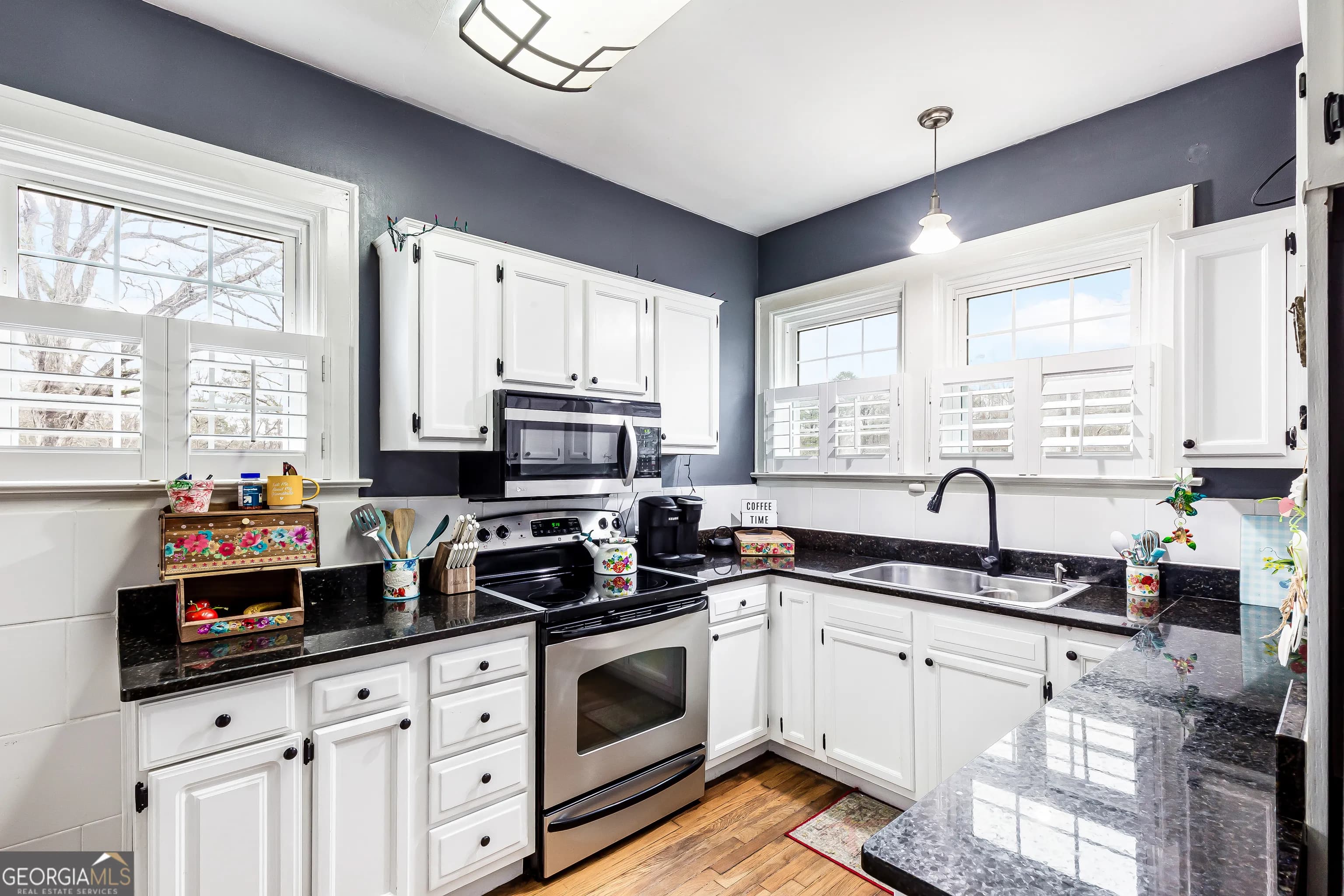 113 W Gordon St — photo 6 of 52