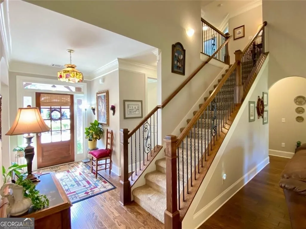 204 Yorkshire Ln — photo 19 of 65