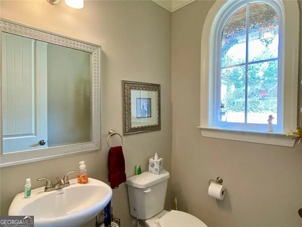 204 Yorkshire Ln — photo 27 of 65