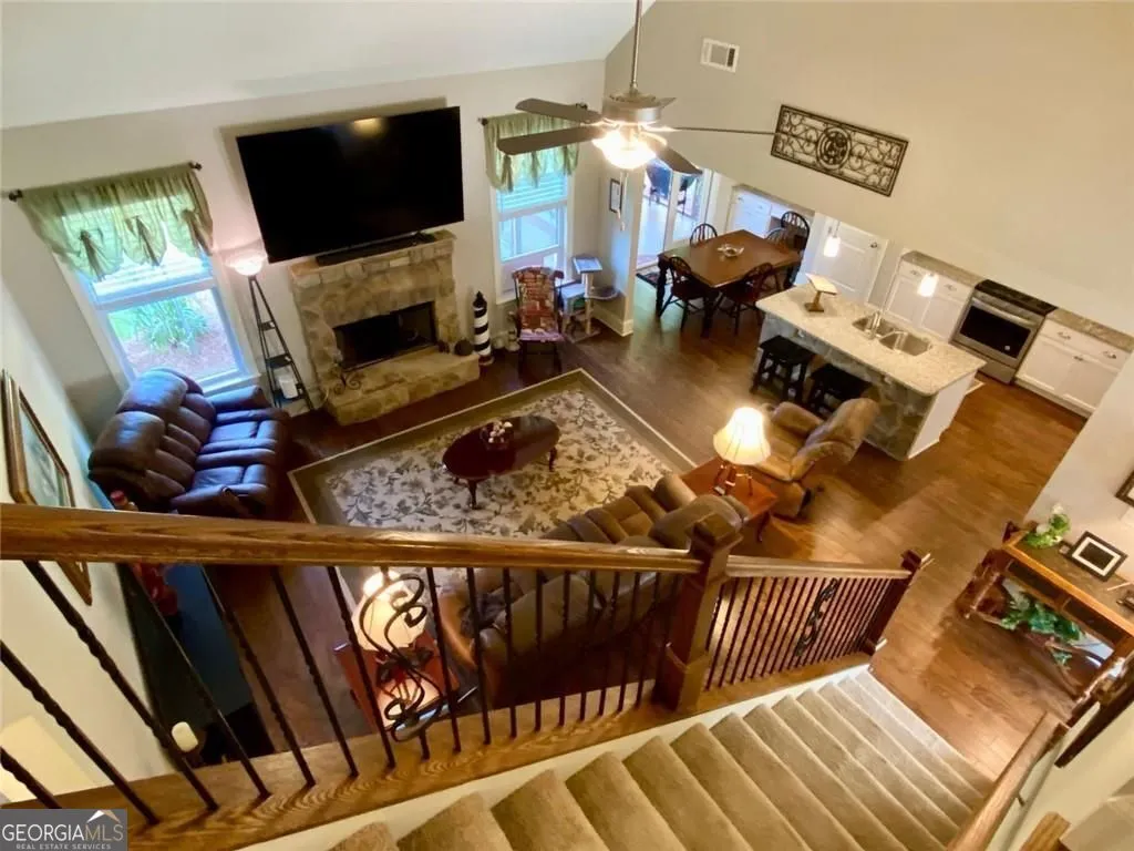 204 Yorkshire Ln — photo 28 of 65