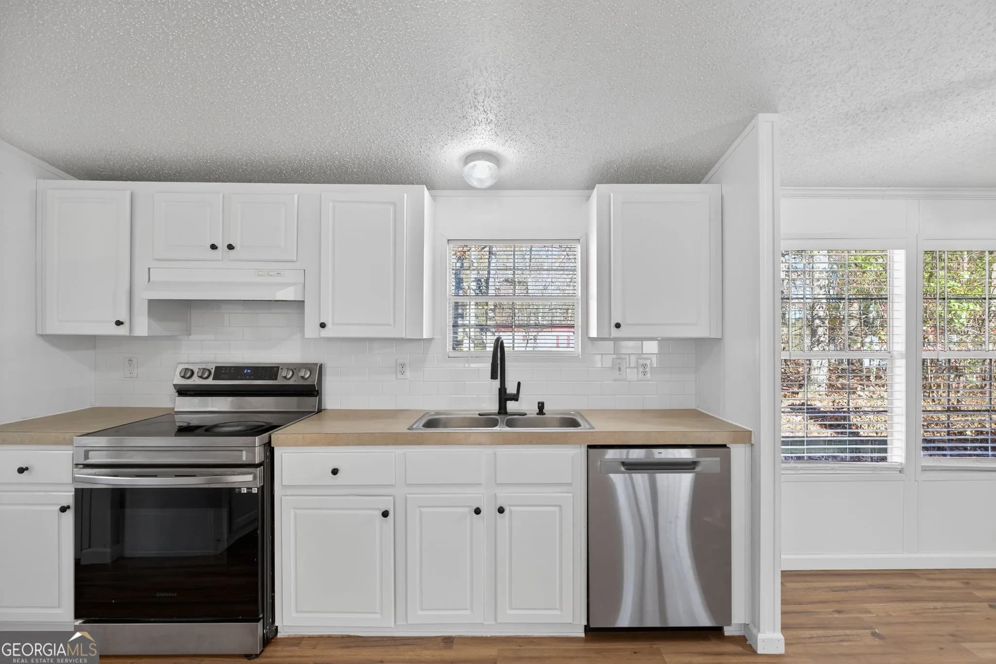 2390 Fairburn Rd — photo 18 of 21