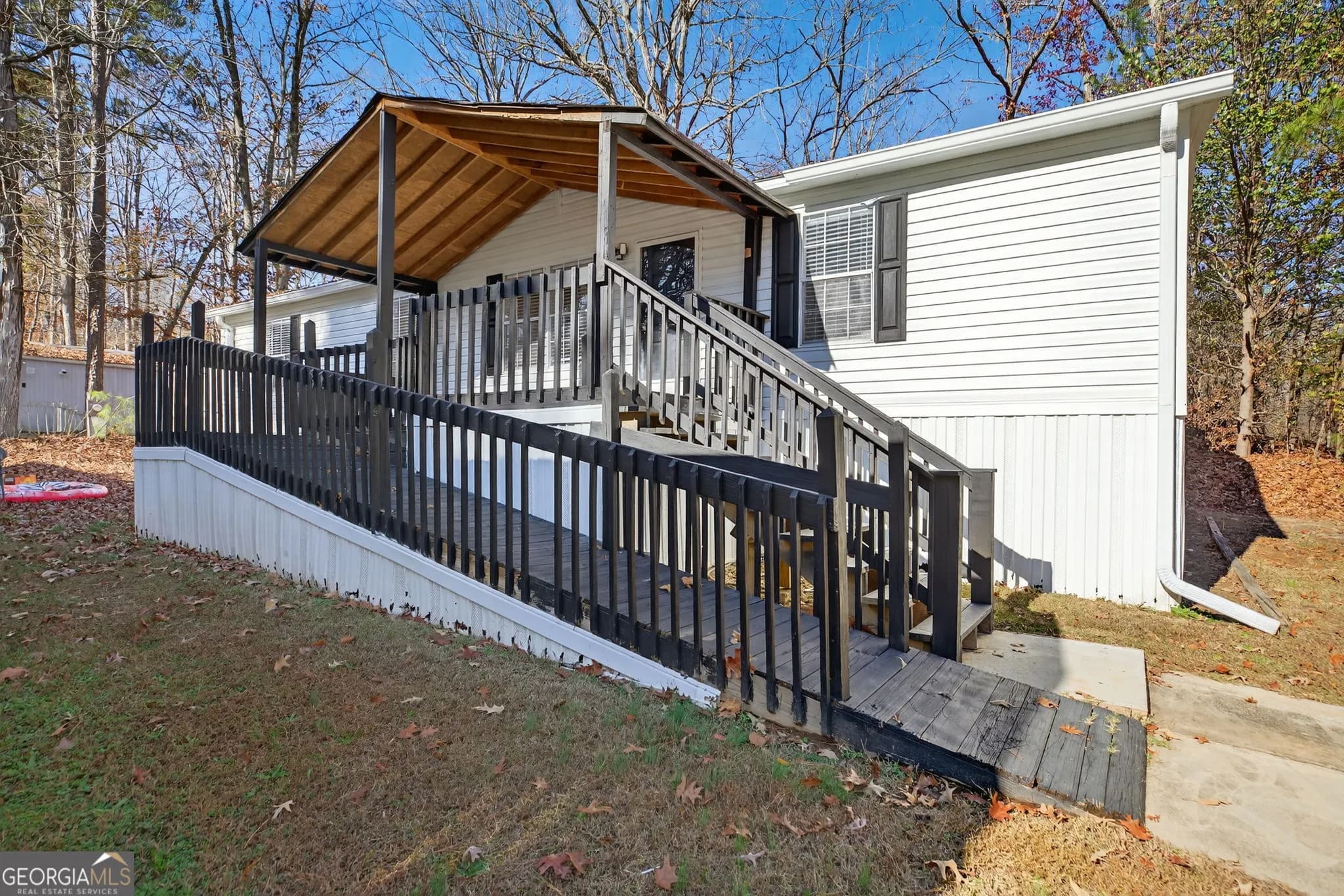 2390 Fairburn Rd, Douglasville