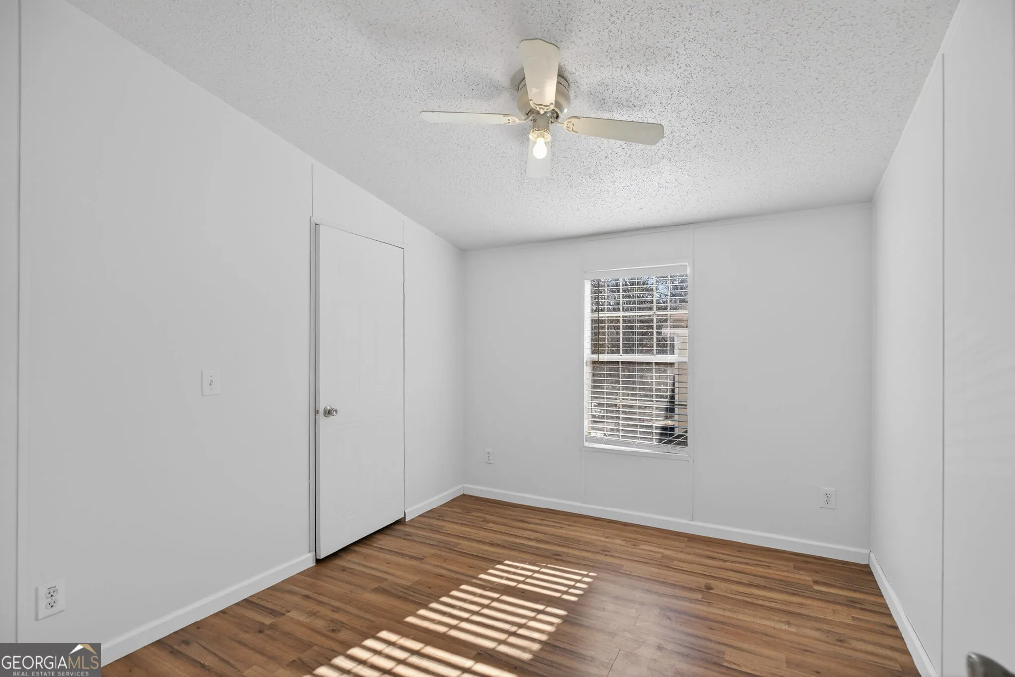 2390 Fairburn Rd — photo 9 of 21