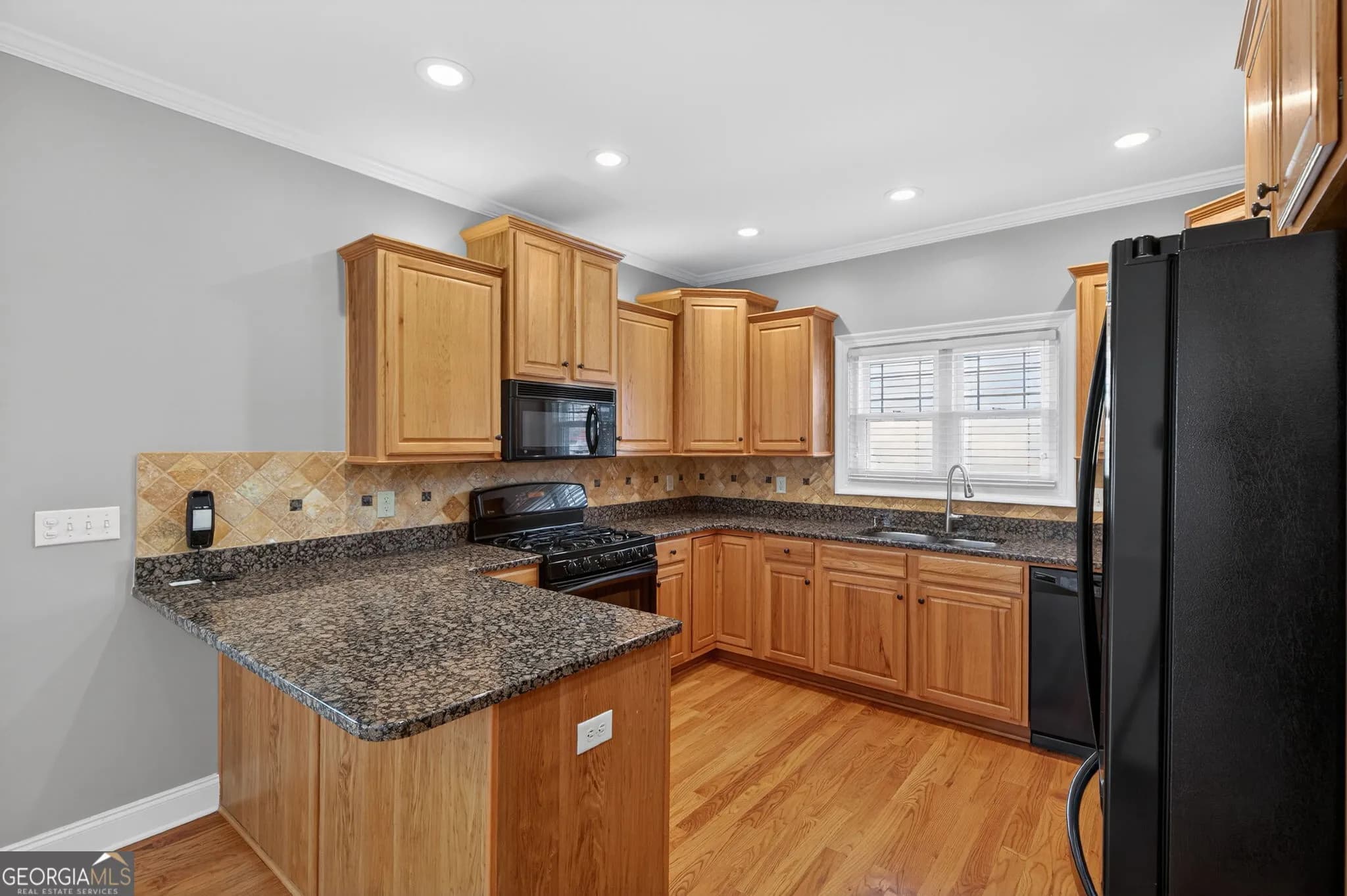 8967 Midlothian Ct — photo 11 of 44