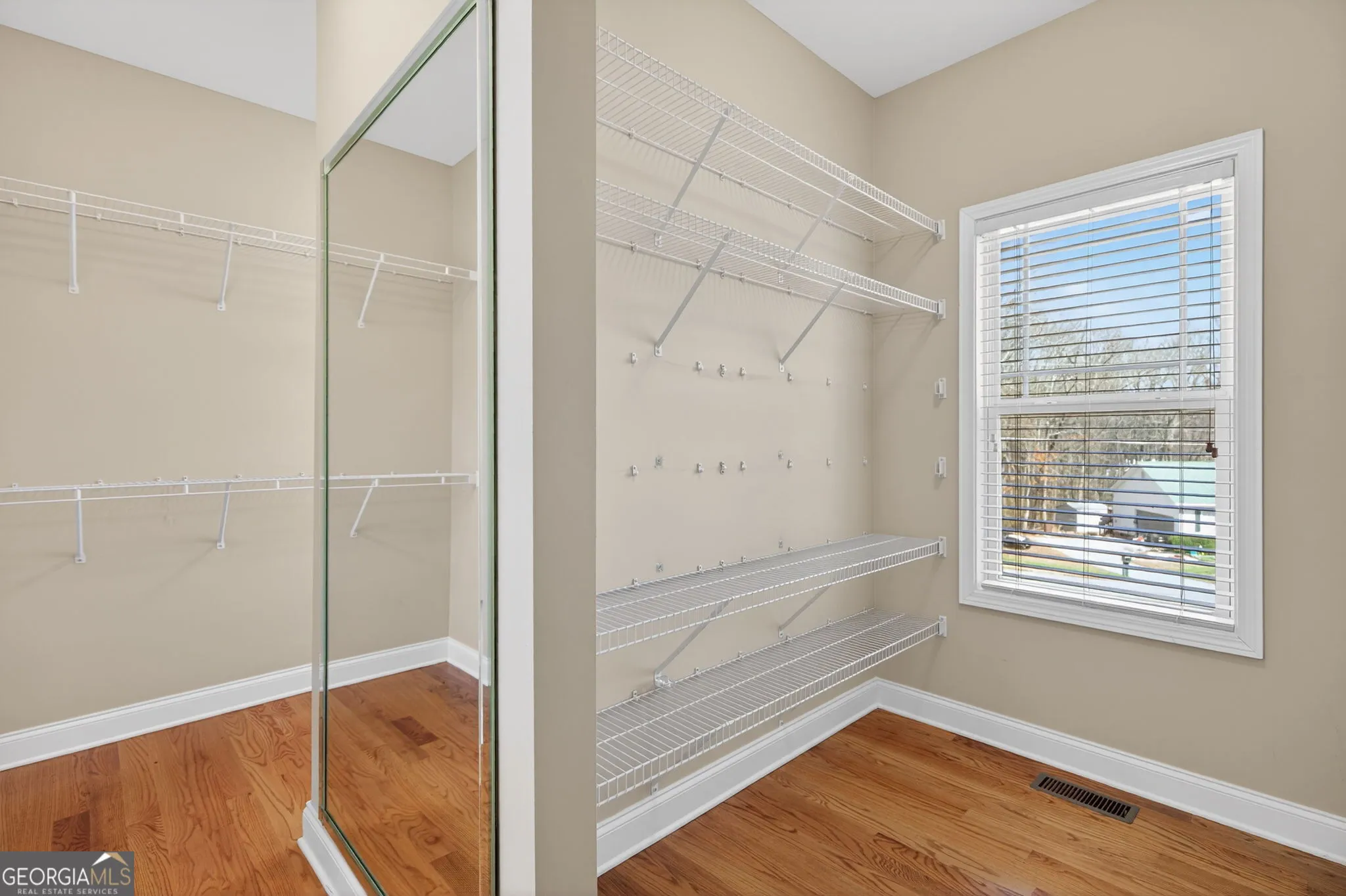 8967 Midlothian Ct — photo 36 of 44
