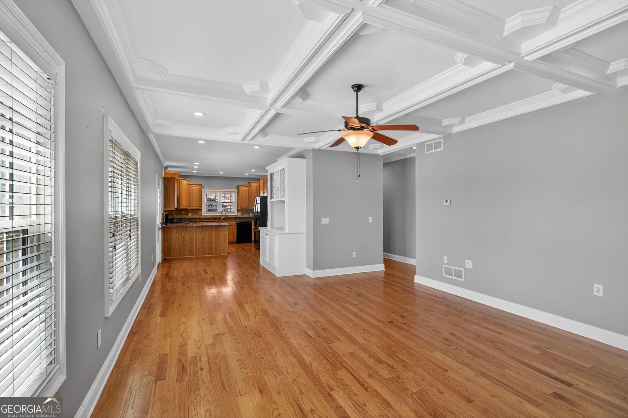 8967 Midlothian Ct — photo 7 of 44