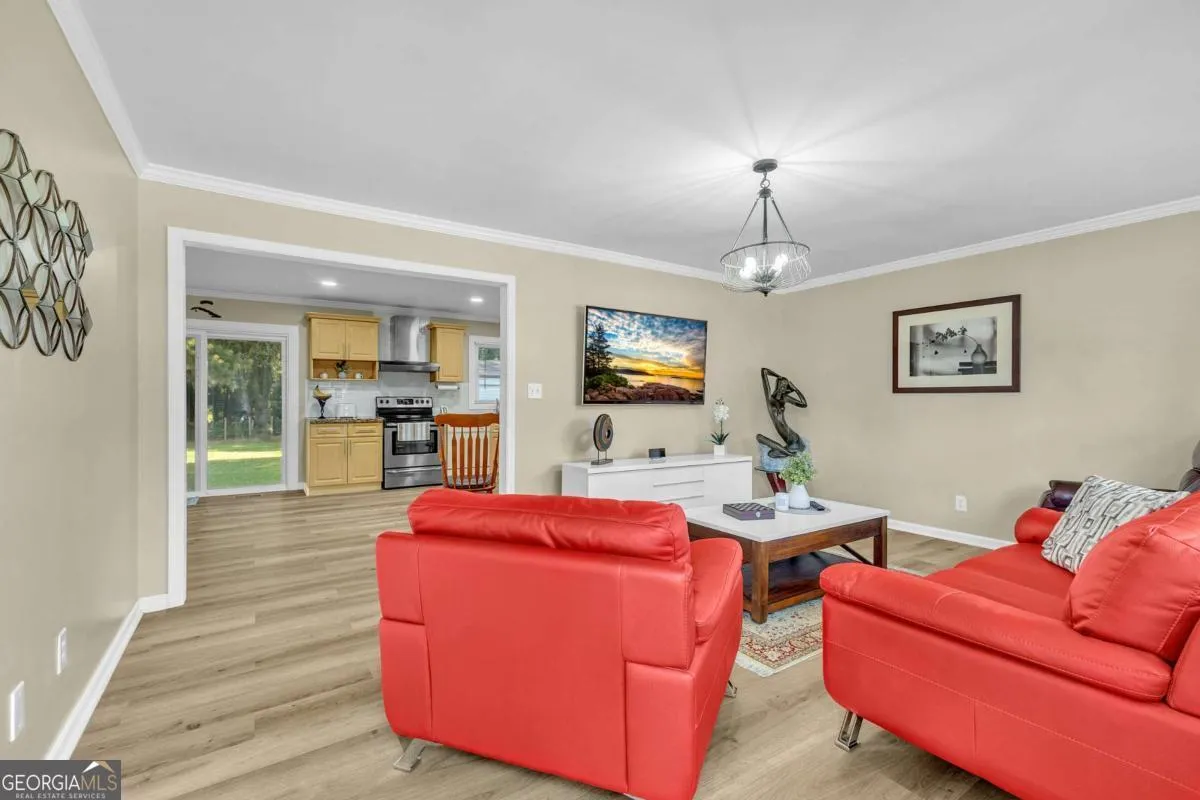 288 Valerie Cir — photo 3 of 25