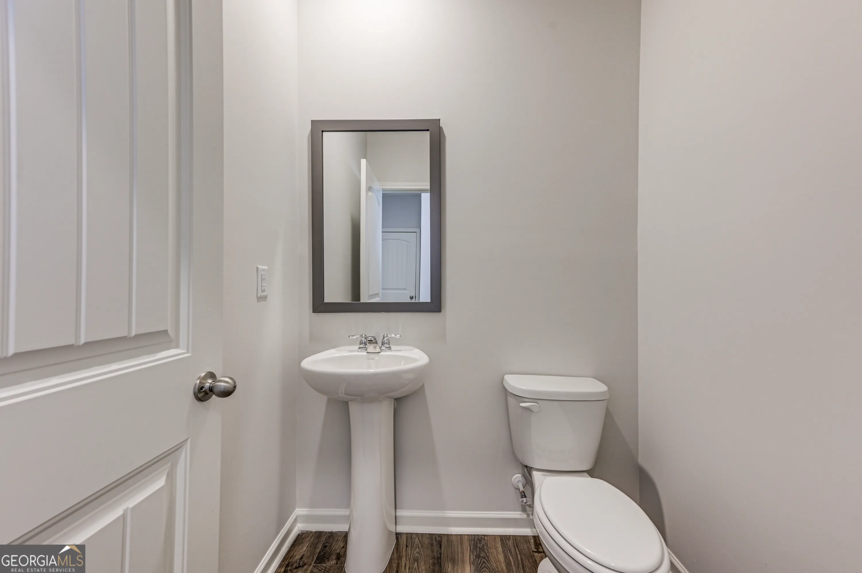 3154 Ellenton Dr — photo 40 of 42