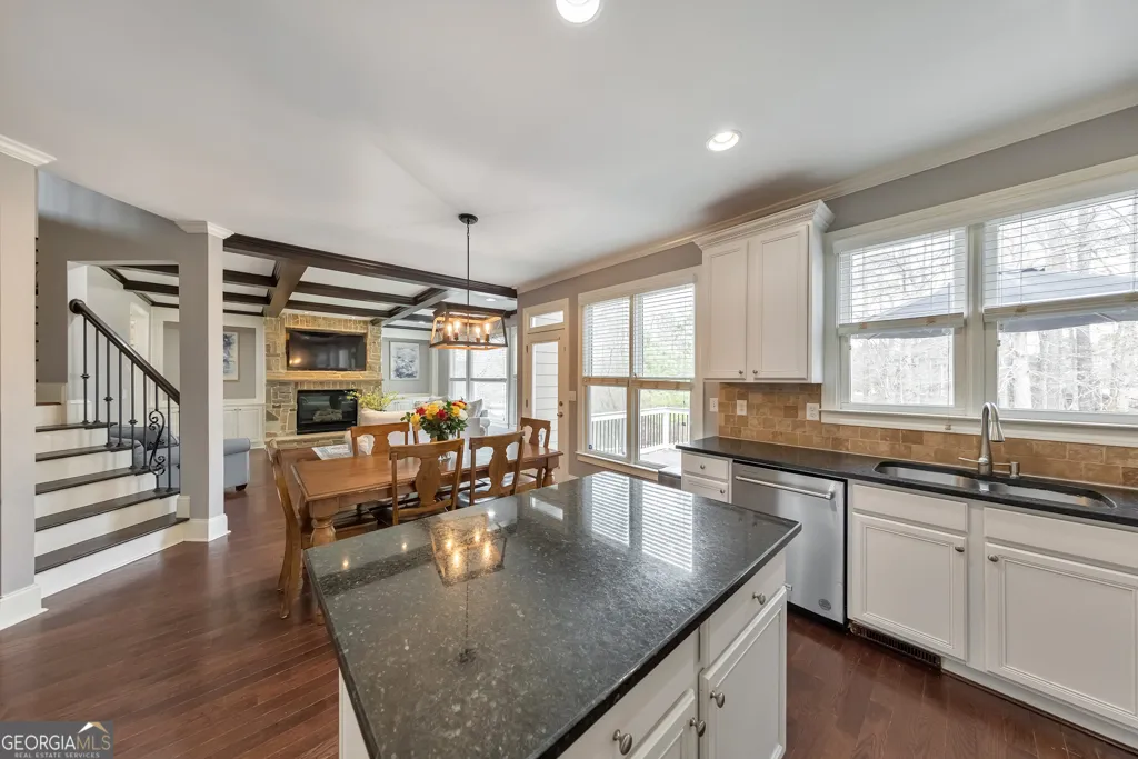 62 Applewood Ln — photo 15 of 80