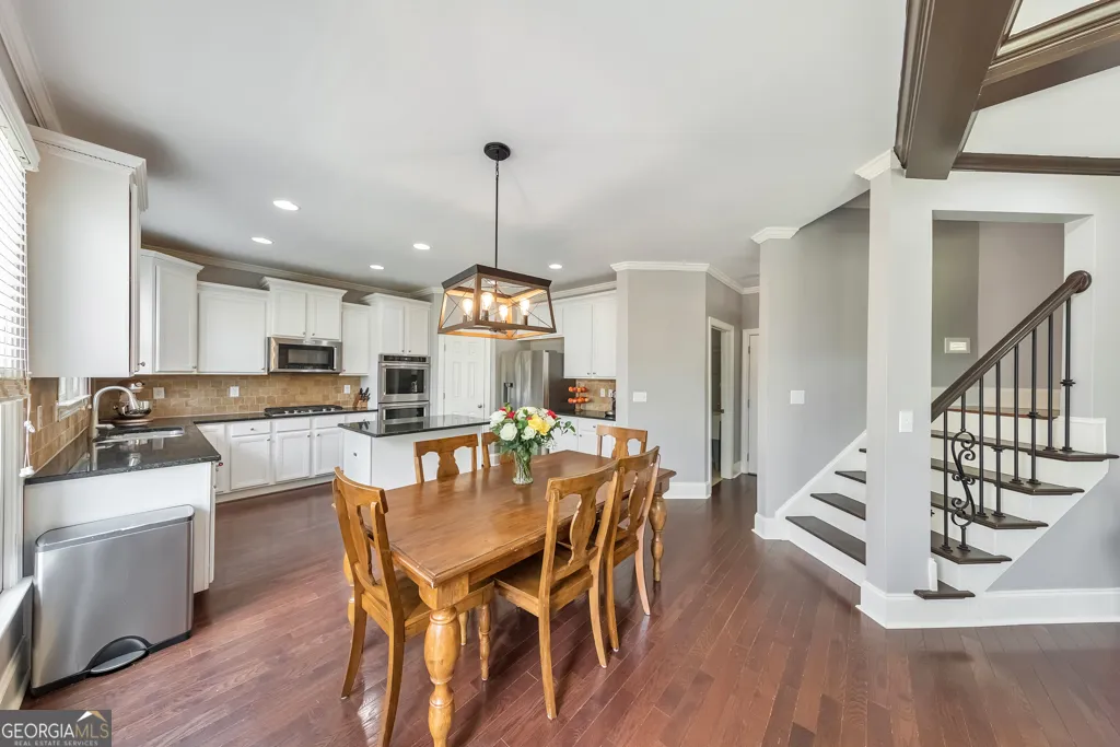62 Applewood Ln — photo 11 of 80