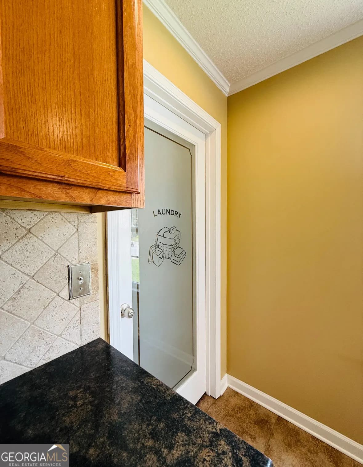 153 Crest Pointe — photo 3 of 25