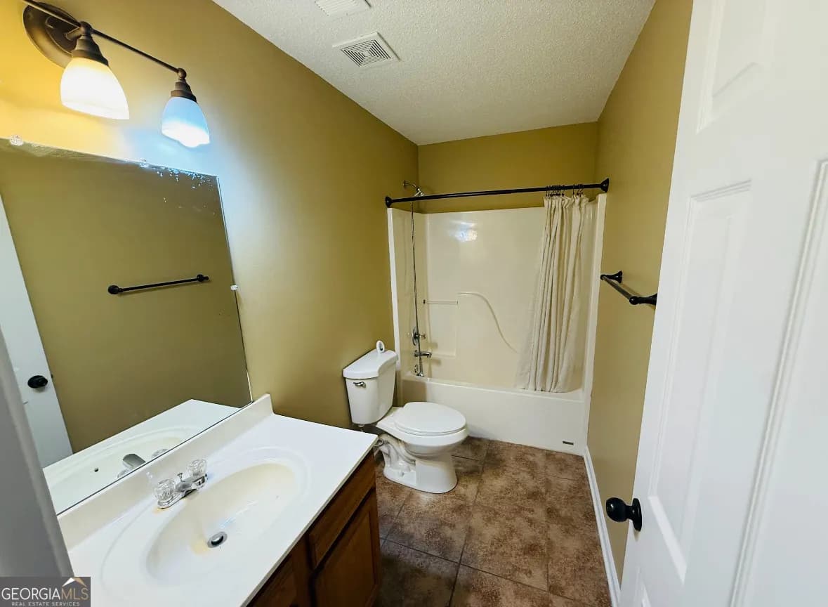 153 Crest Pointe — photo 6 of 25