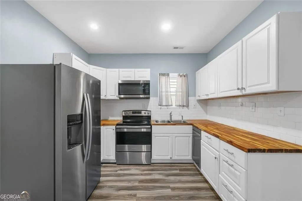 9904 Ashford Green Way — photo 41 of 78
