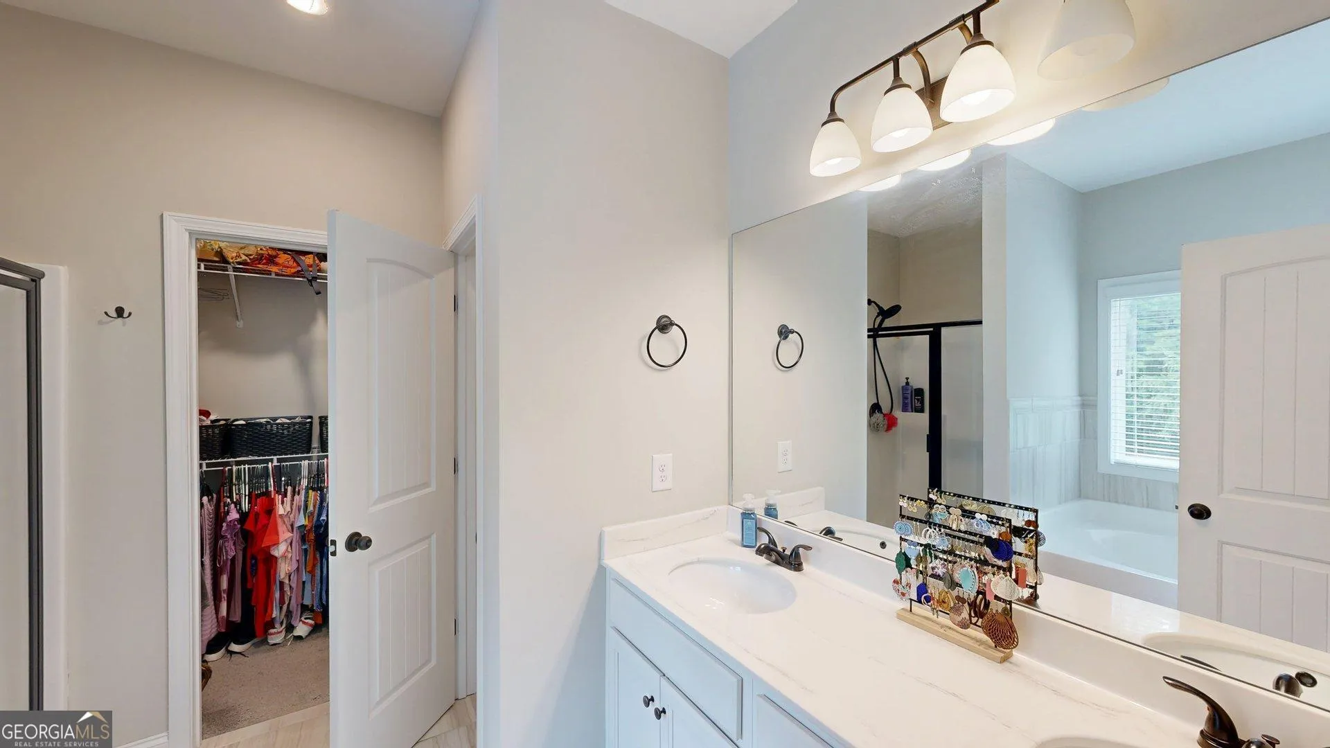 97 Denny Cir — photo 8 of 41