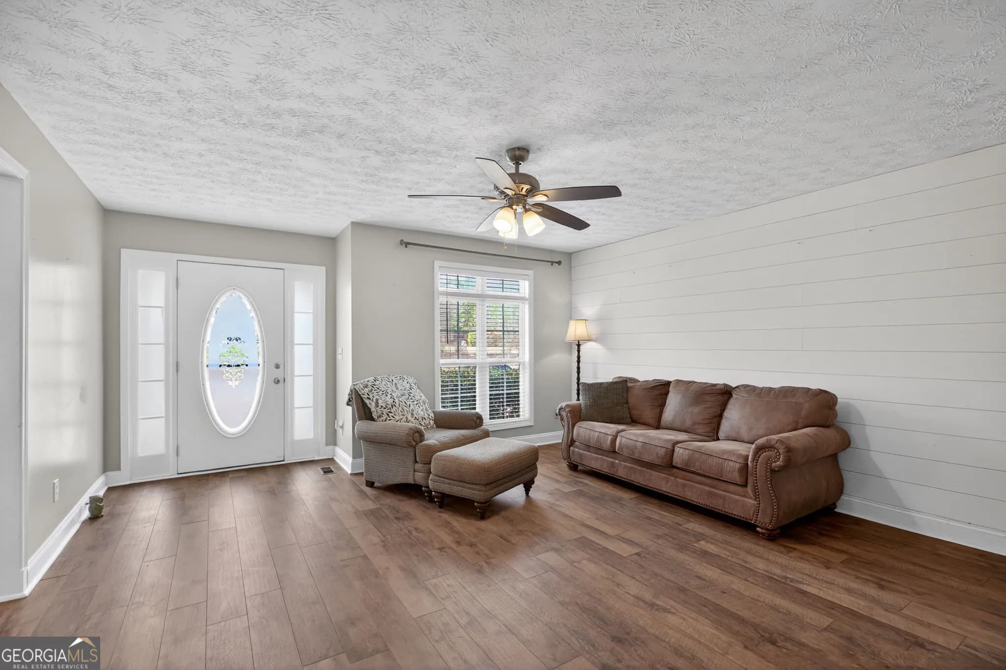 531 Huntington Trl — photo 6 of 41