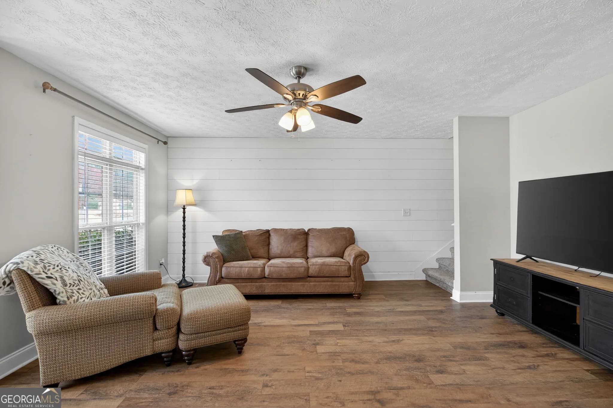 531 Huntington Trl — photo 5 of 41