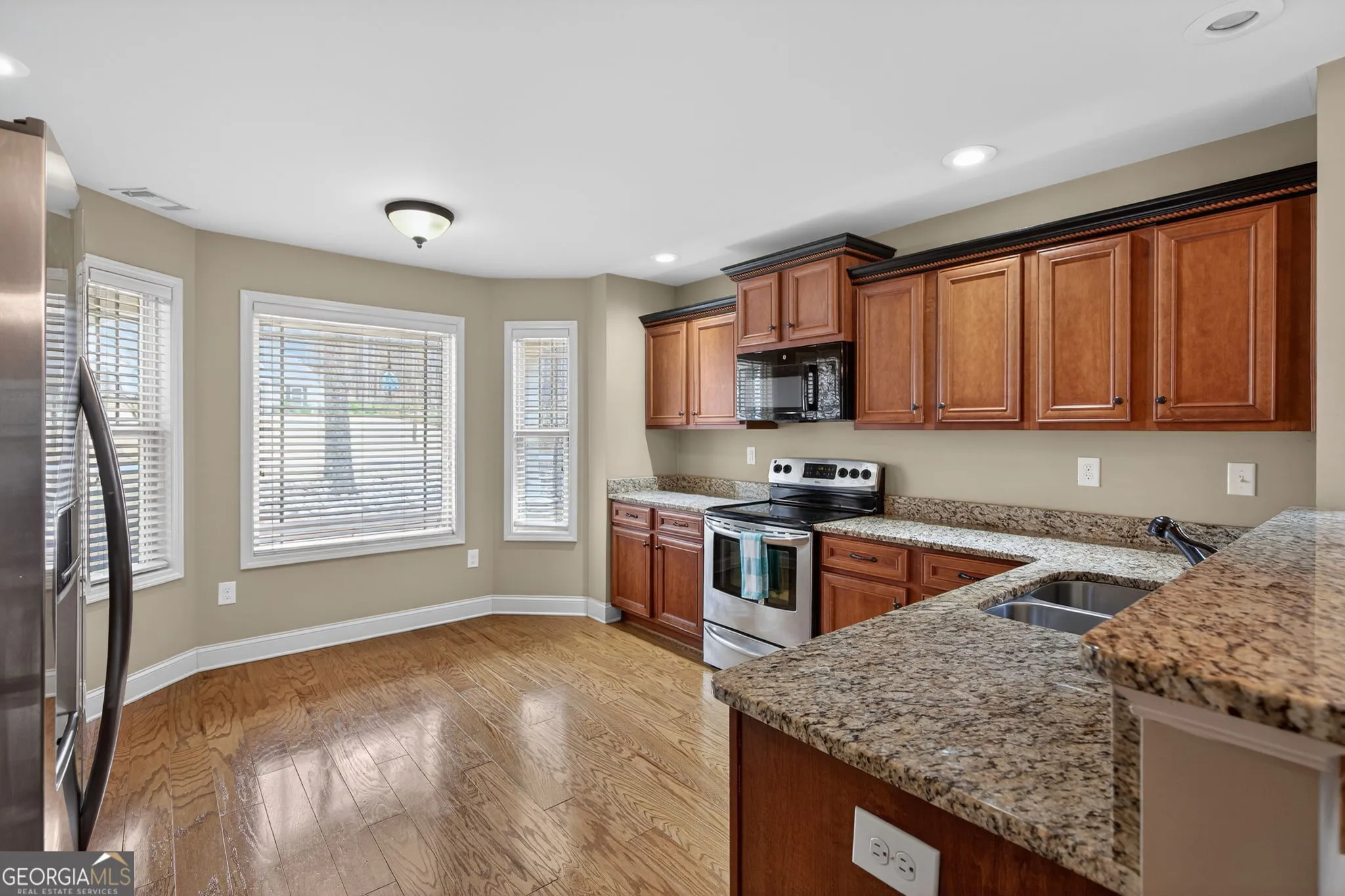 3131 Sweetbriar Dr — photo 59 of 61