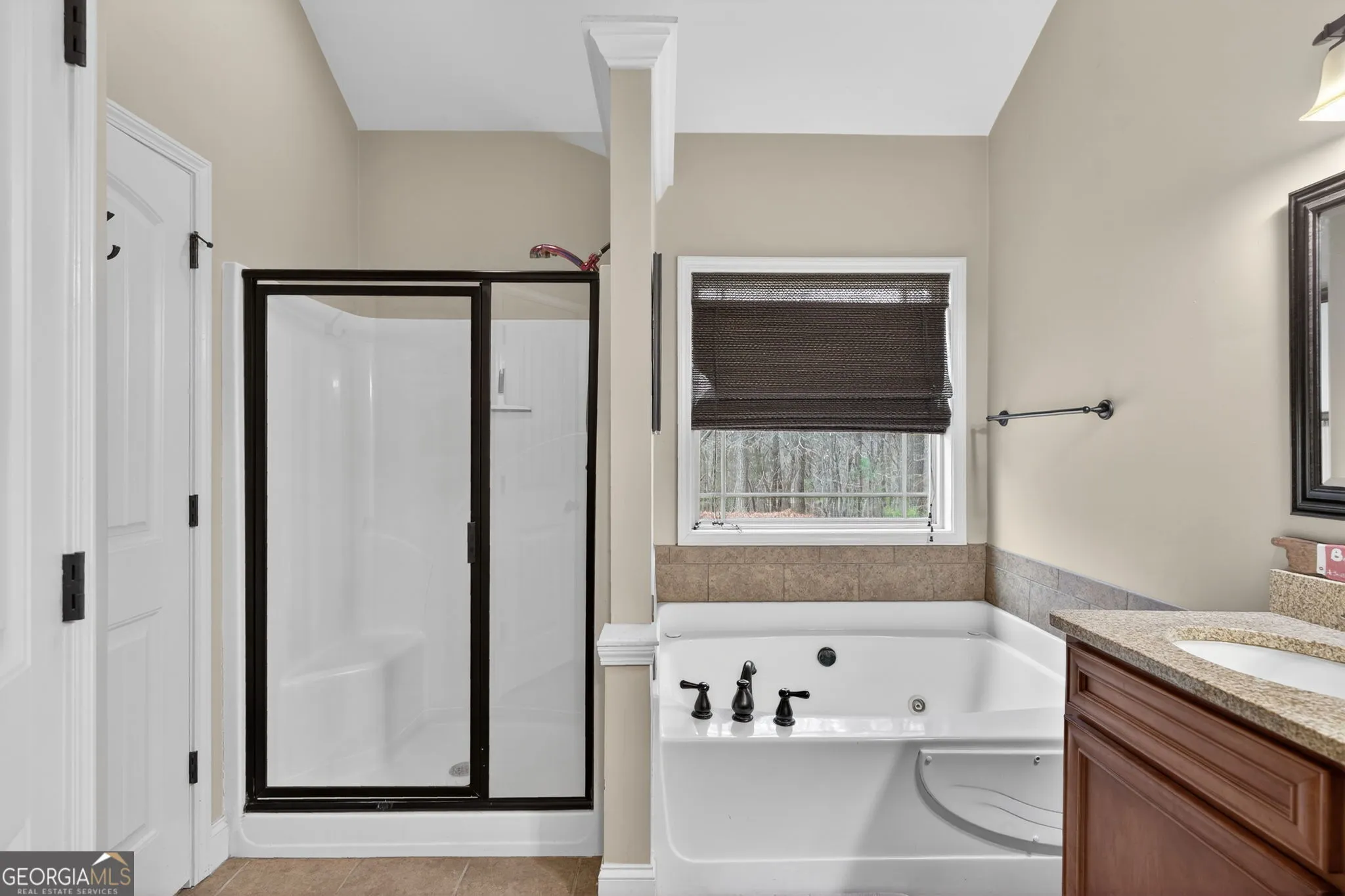 3131 Sweetbriar Dr — photo 12 of 61