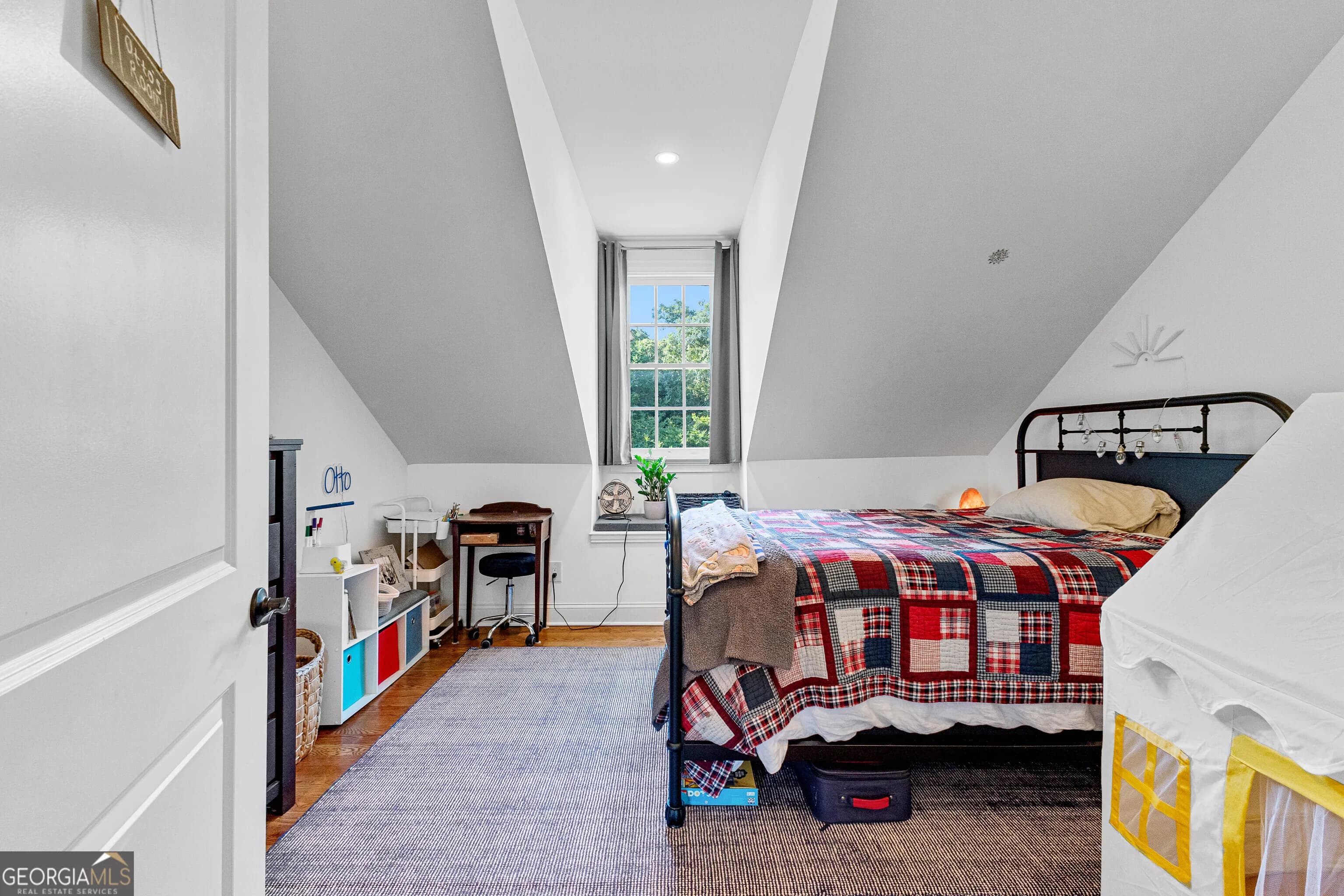 7311 Cantrell Rd — photo 9 of 180
