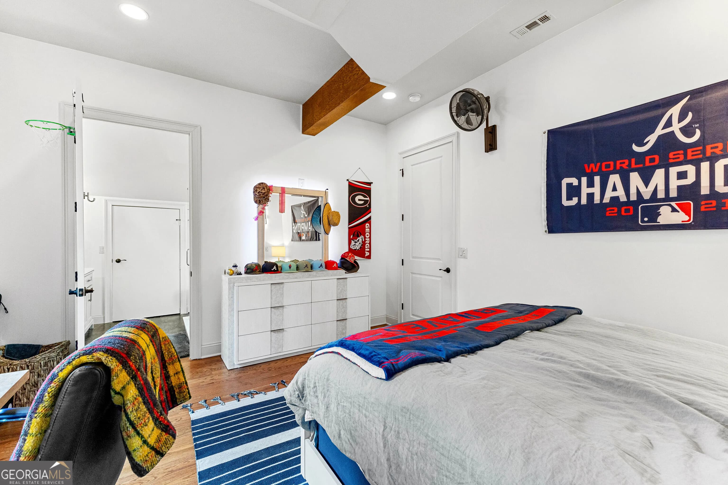 7311 Cantrell Rd — photo 33 of 180