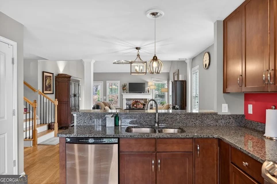 121 Deer Park Dr — photo 11 of 64