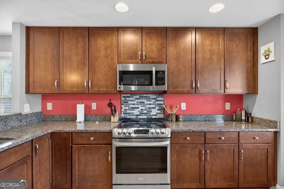 121 Deer Park Dr — photo 10 of 64