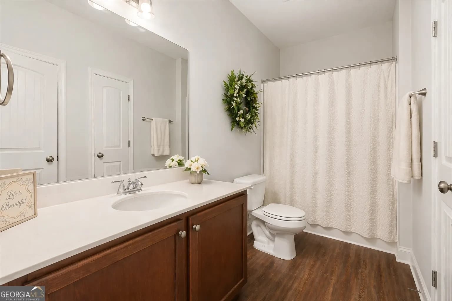 620 Riverwalk Manor Dr — photo 7 of 39