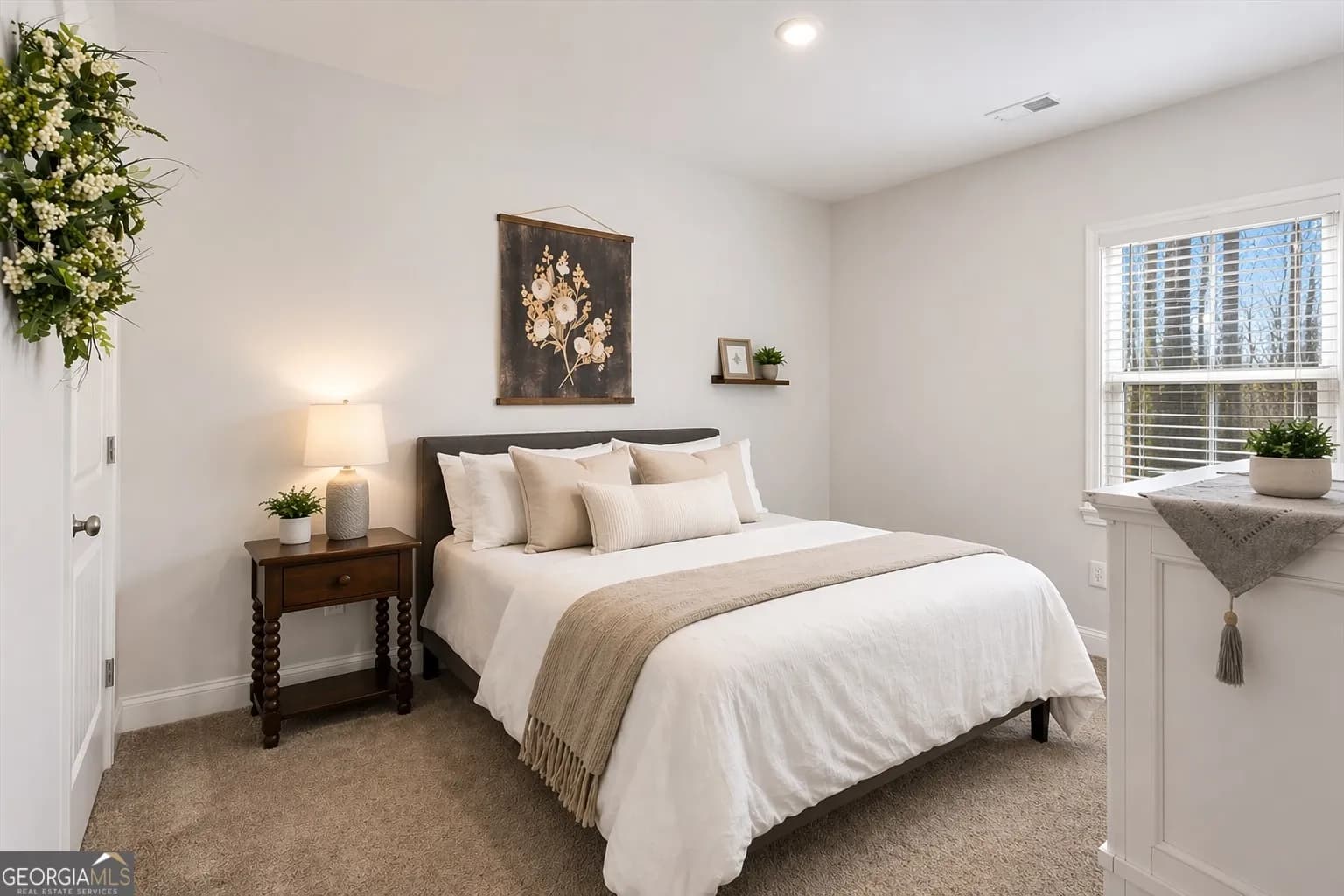 620 Riverwalk Manor Dr — photo 8 of 39