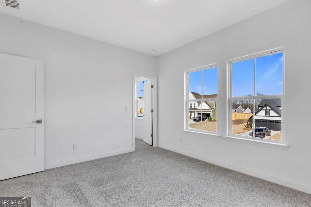 165 Willow Bend Rd — photo 34 of 43