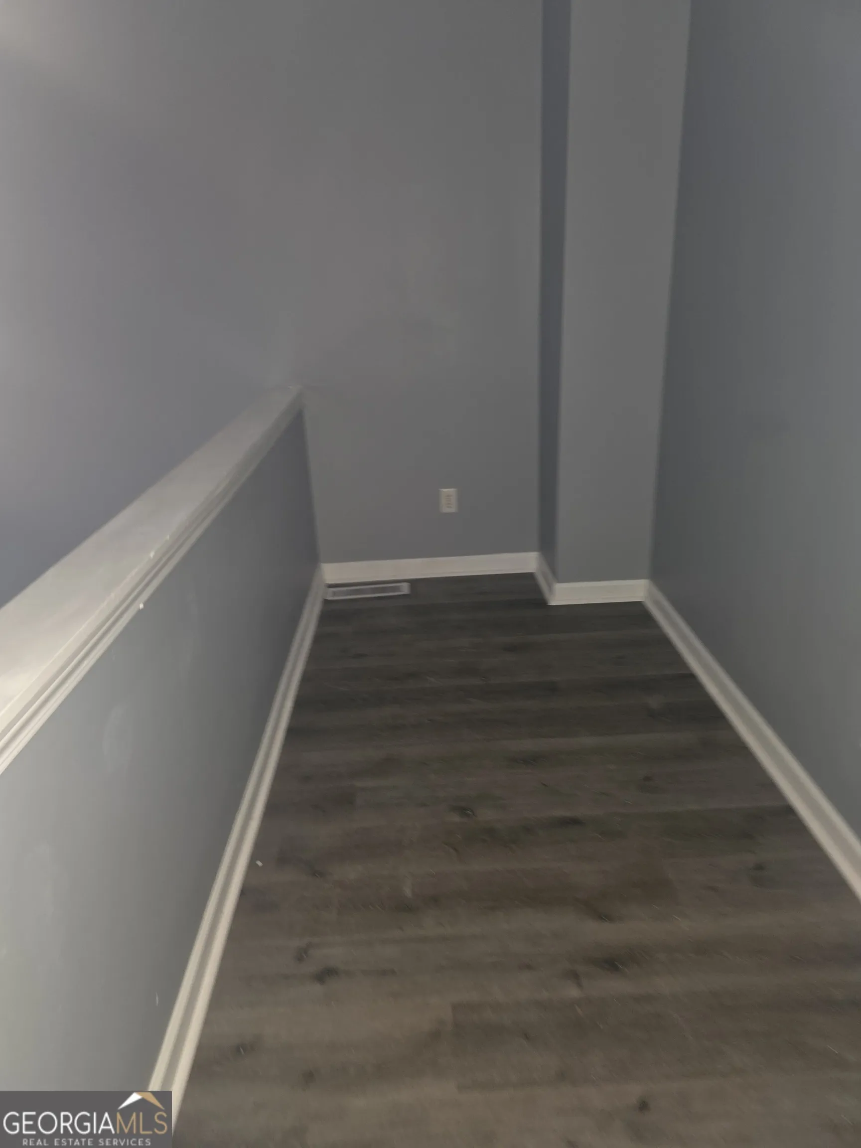 6844 — photo 8 of 8