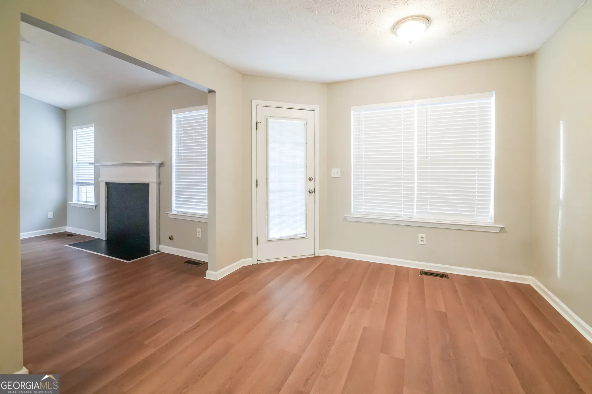 209 Cornell Ct — photo 18 of 22
