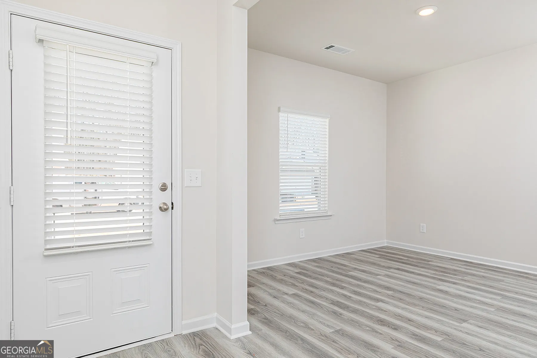 620 Mackenzie Cv — photo 13 of 19