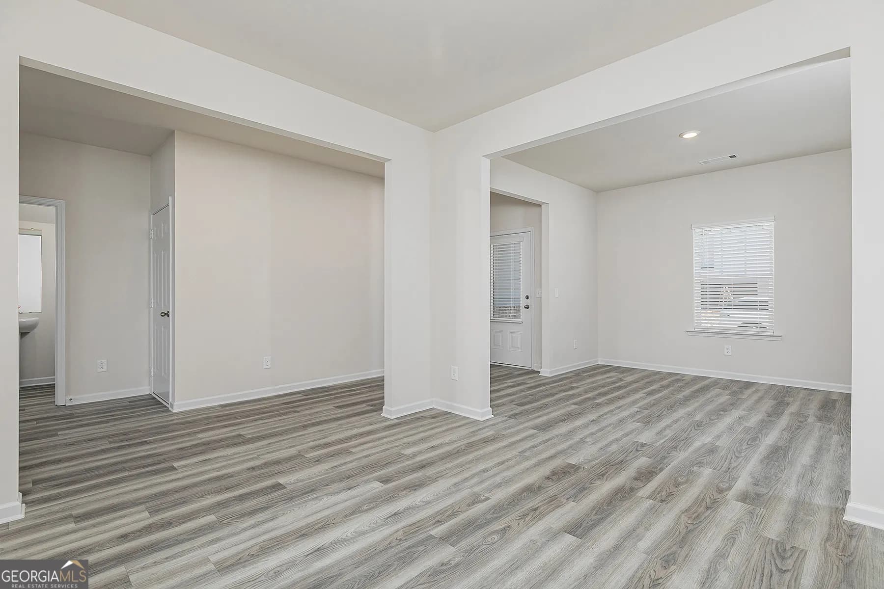 620 Mackenzie Cv — photo 15 of 19