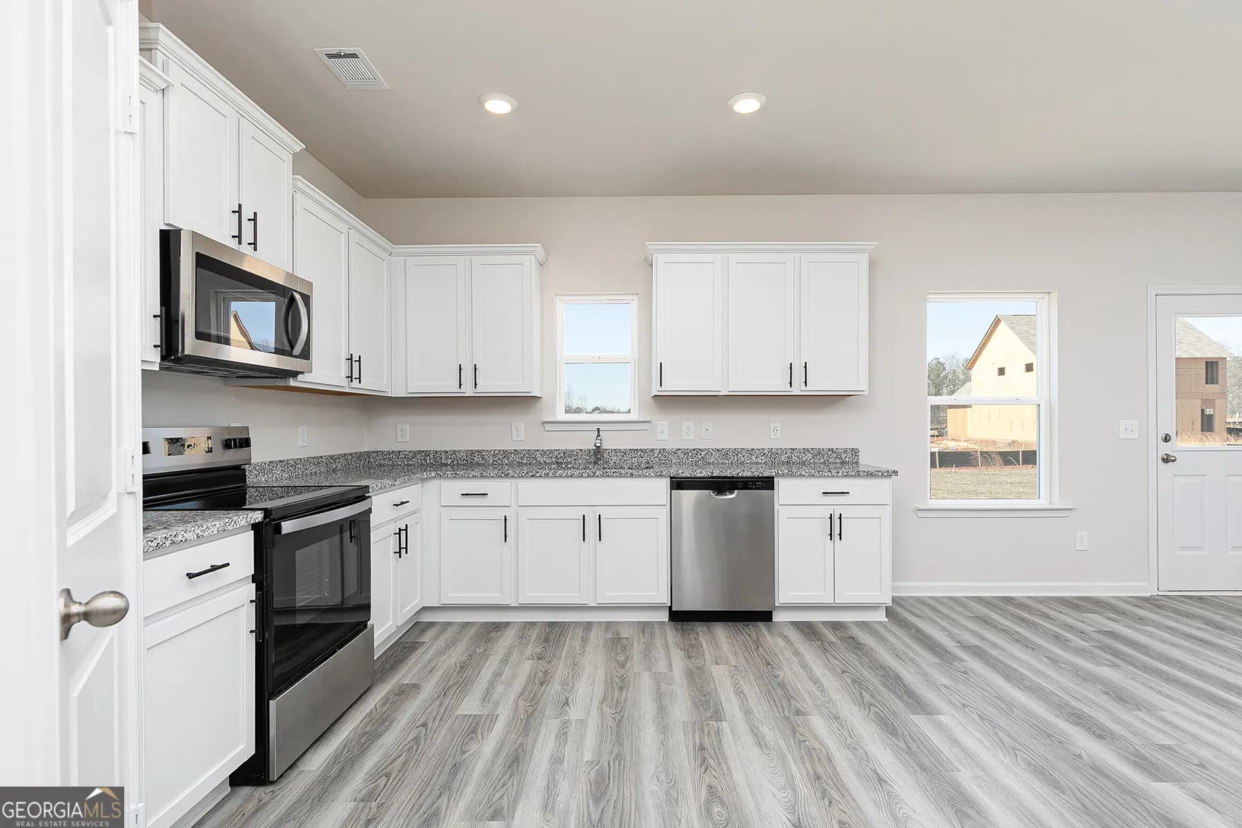 620 Mackenzie Cv — photo 18 of 19