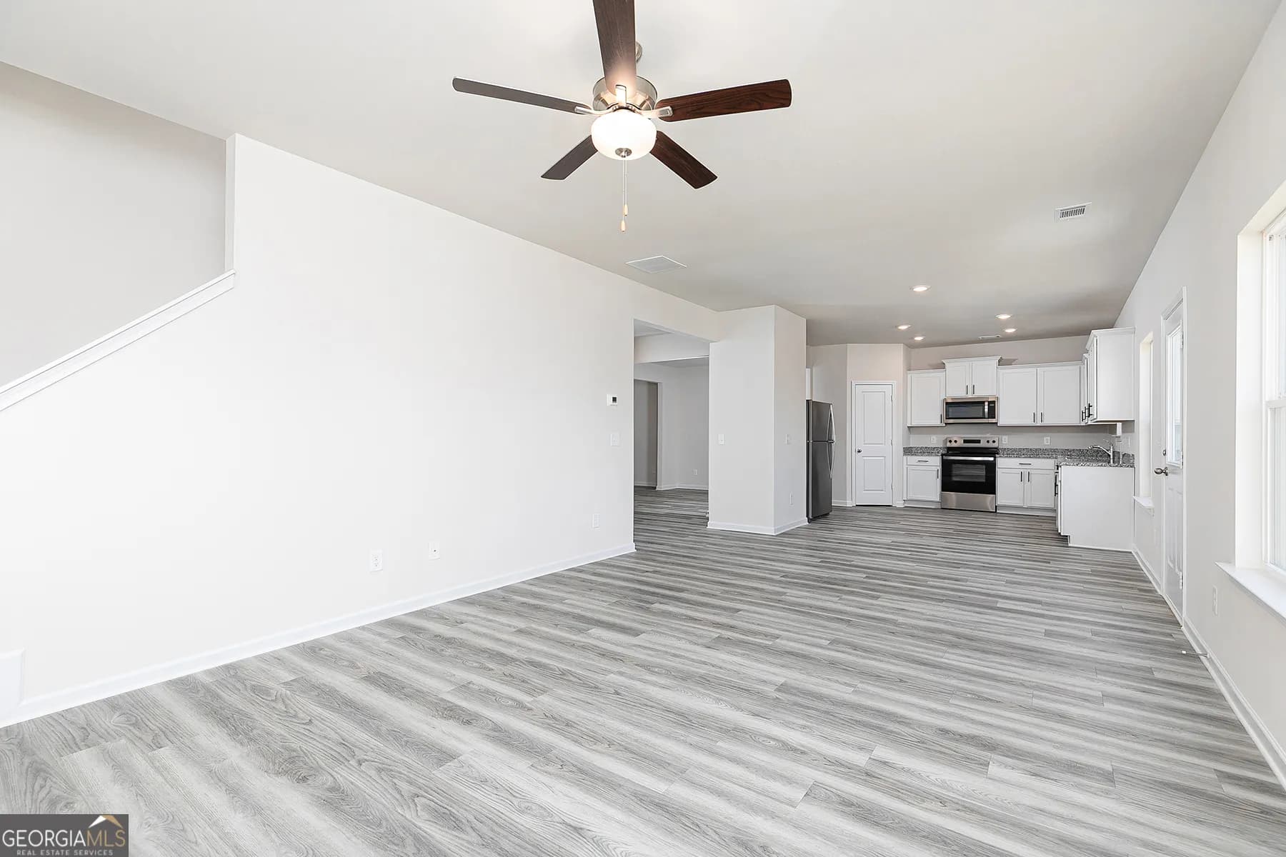 620 Mackenzie Cv — photo 17 of 19