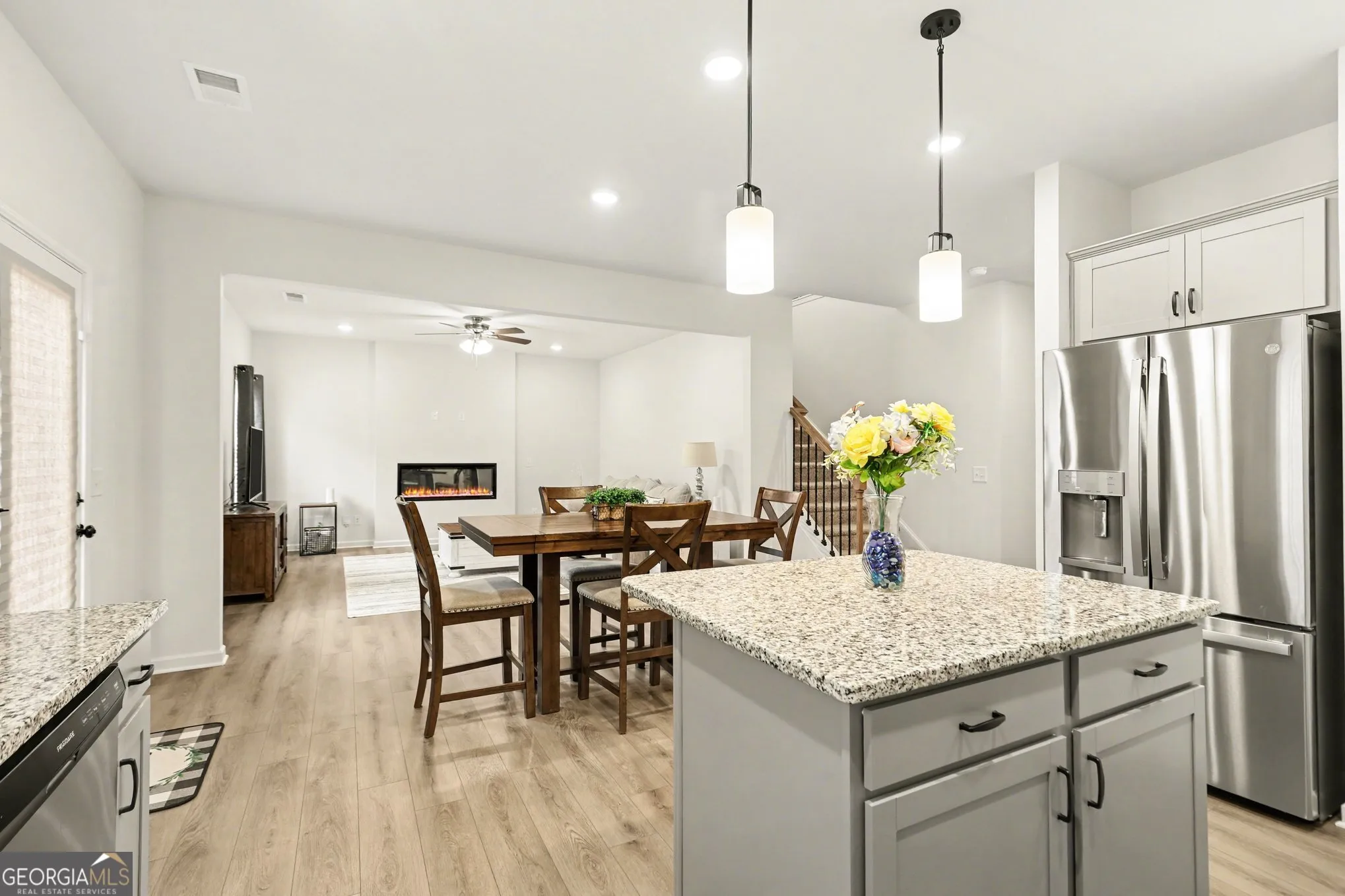 383 Morgan Rd — photo 4 of 34