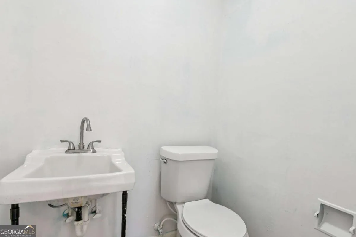 824 Temple Rd — photo 44 of 63