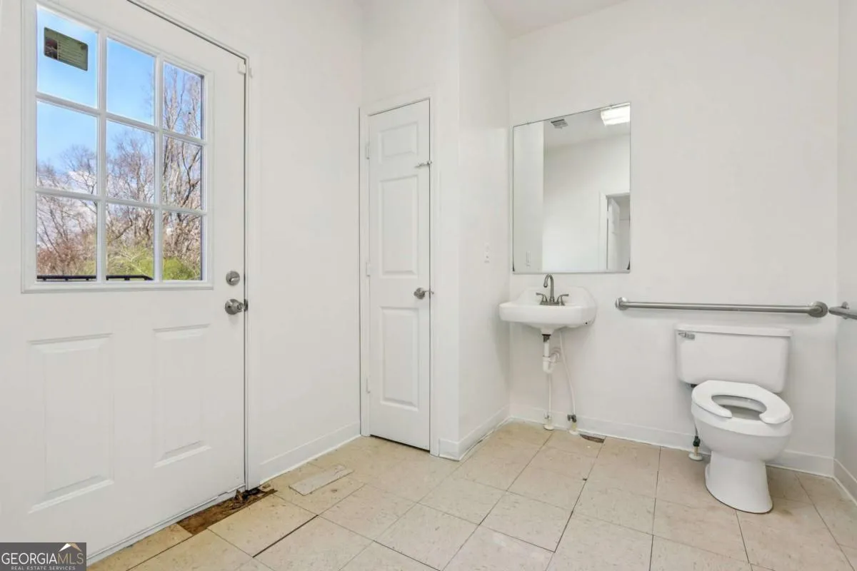 824 Temple Rd — photo 43 of 63